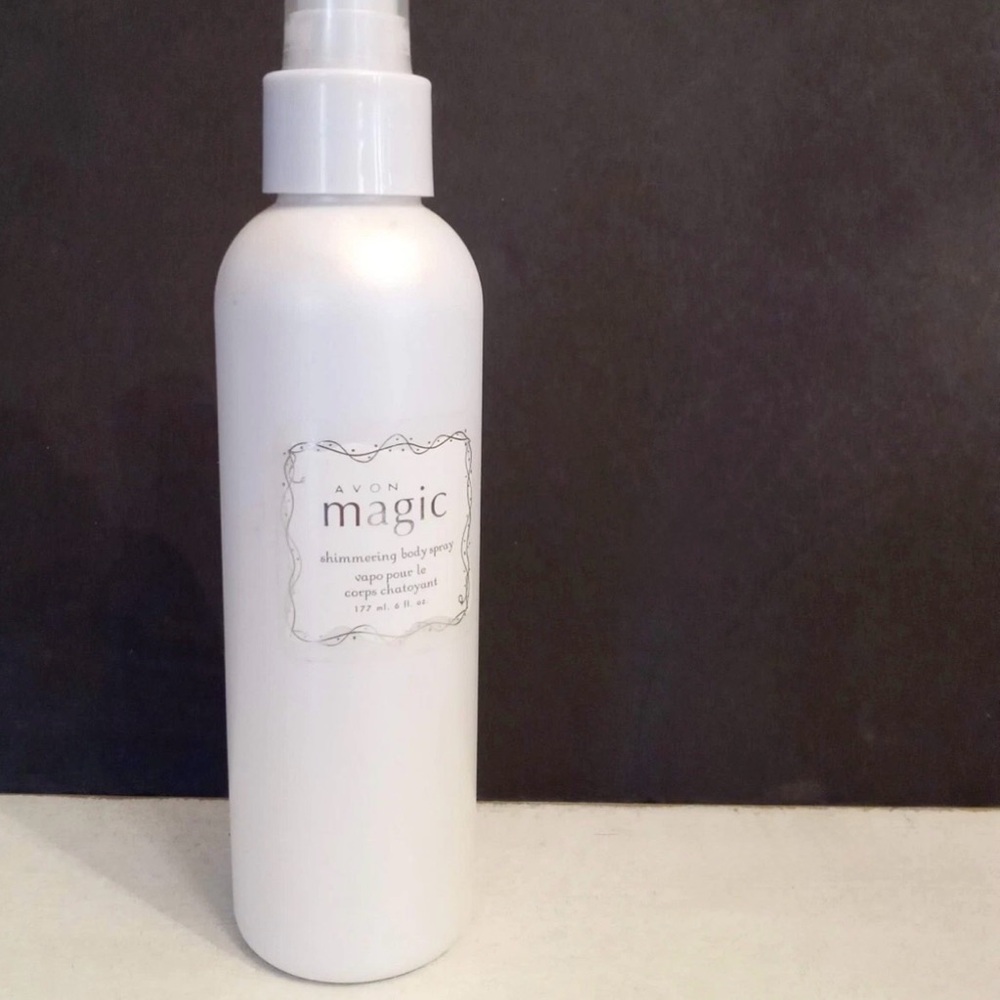 AVON MAGIC Shimmering Body Spray